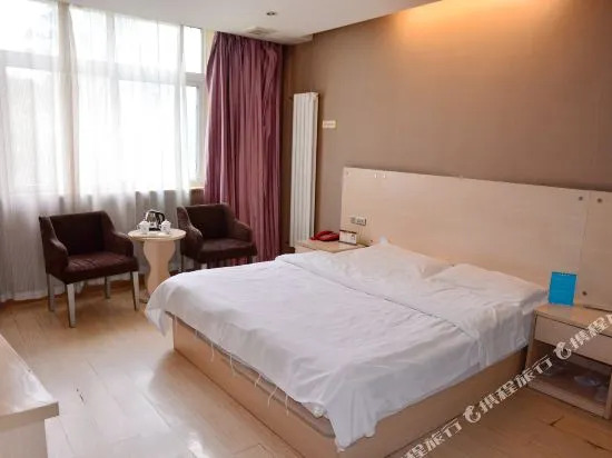 Xinyuelai Hotel (Shiyan Liulin Road Wuyan Pedestrian Street)