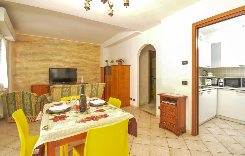Nice Apartment in Sanremo With Wifi and 2 Bedrooms