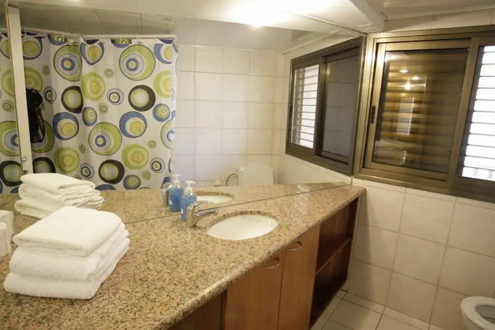 Dizengoff Beach Apartments