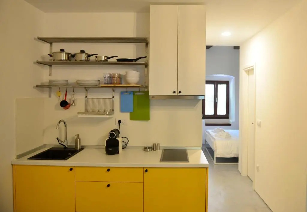 House 561