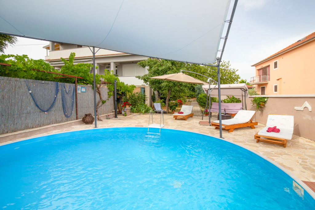 Pool Apartment Bakija