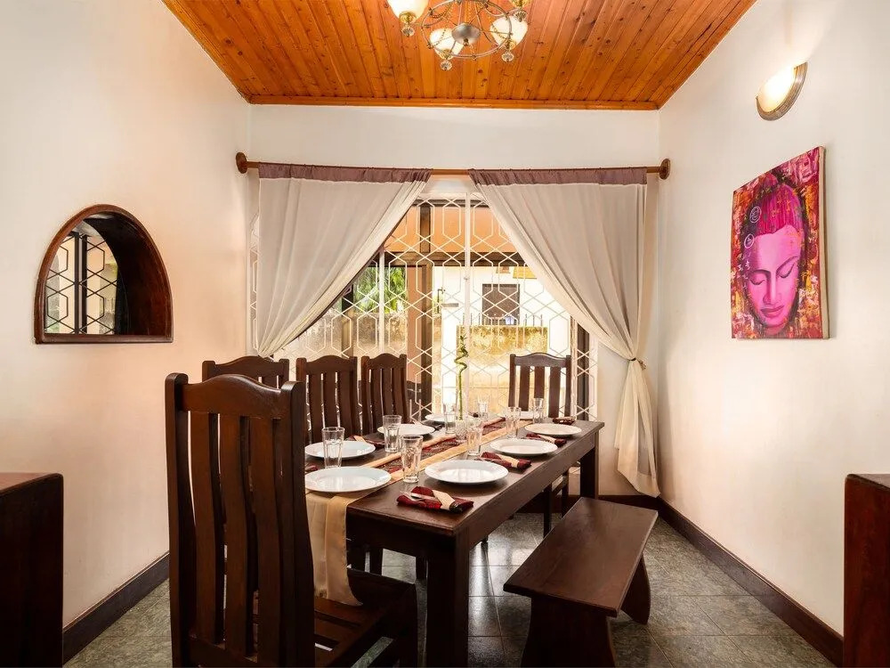 Footprints Hostel