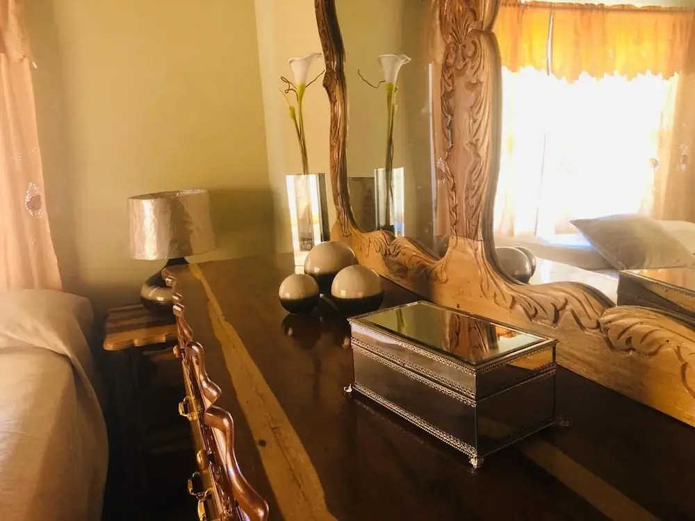 Layla's B&B
