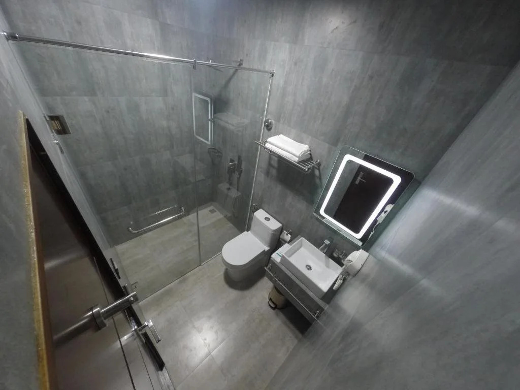 Dhiffushi Tourist Hotel
