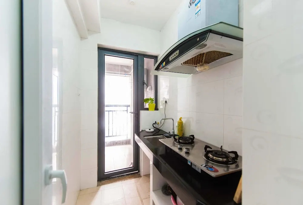 CiCi House