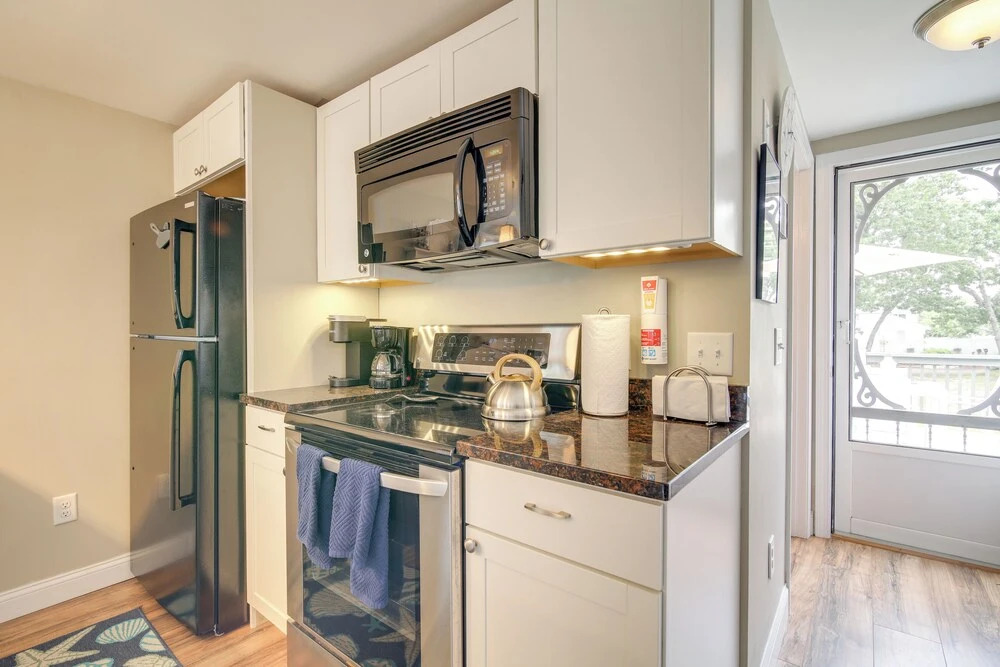 Wareham Cottage Near Cape Cod & Ski Area!