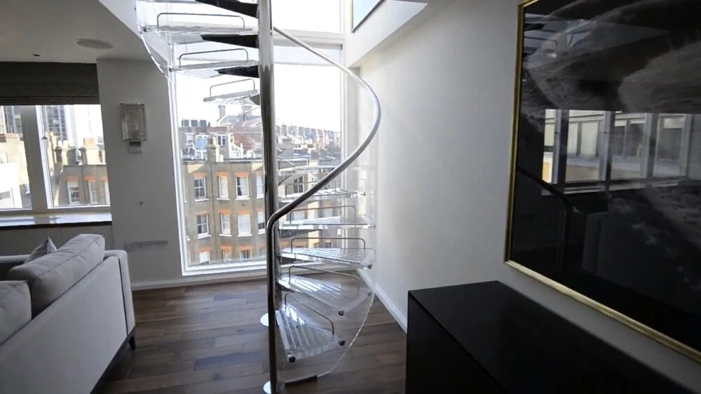 Spacius 3-bed Apartment in Kensington, London