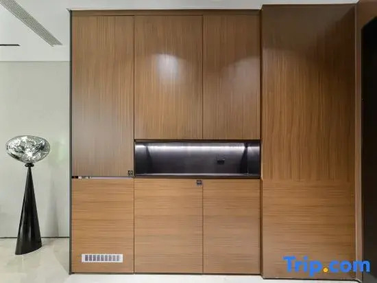 LIZ GRAND ONE Guanyinqiao No.1 Executive Hotel (Chongqing Guanyinqiao Pedestrian Street)