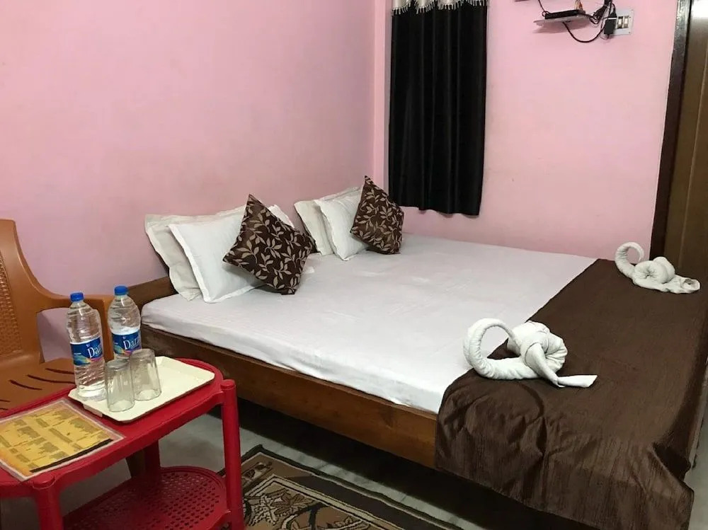 Goroomgo Gunjan Puri