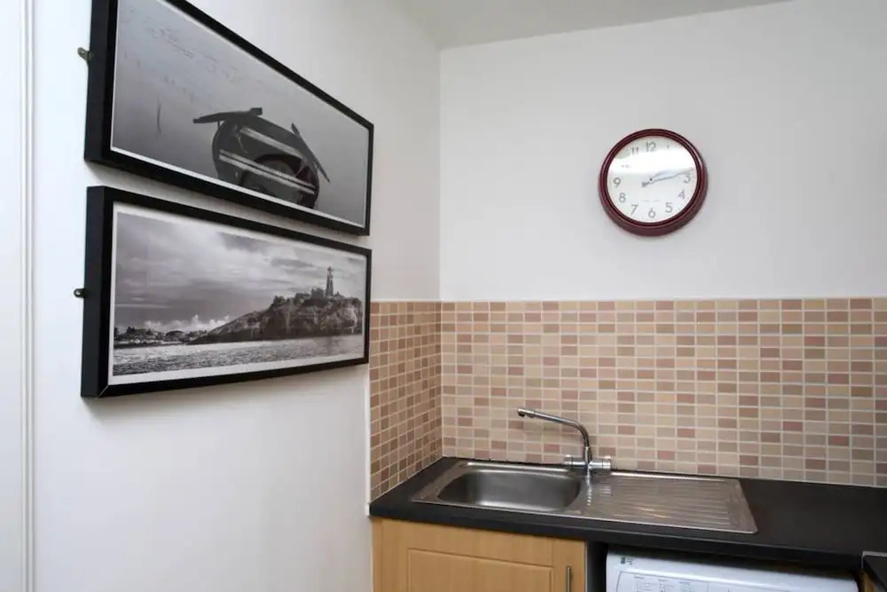 2 Bedroom Bruntsfield Apartment