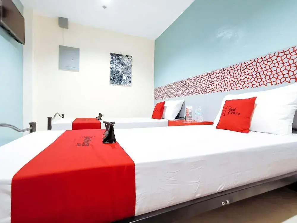 RedDoorz Plus near Ateneo de Davao