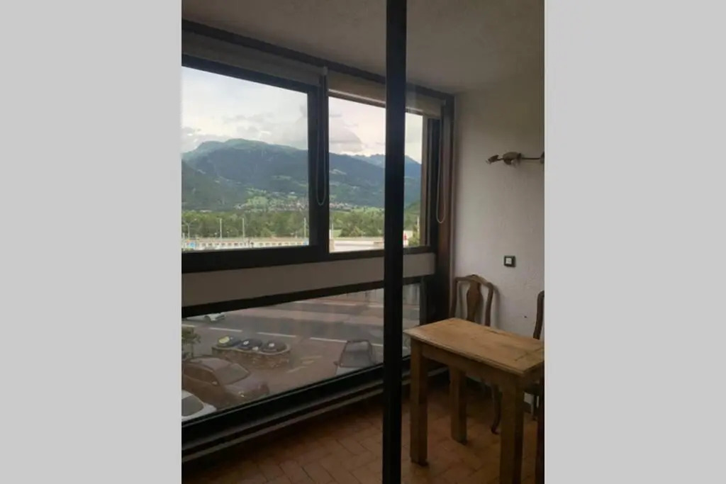 Superbe appartement avec parking gratuit sur place