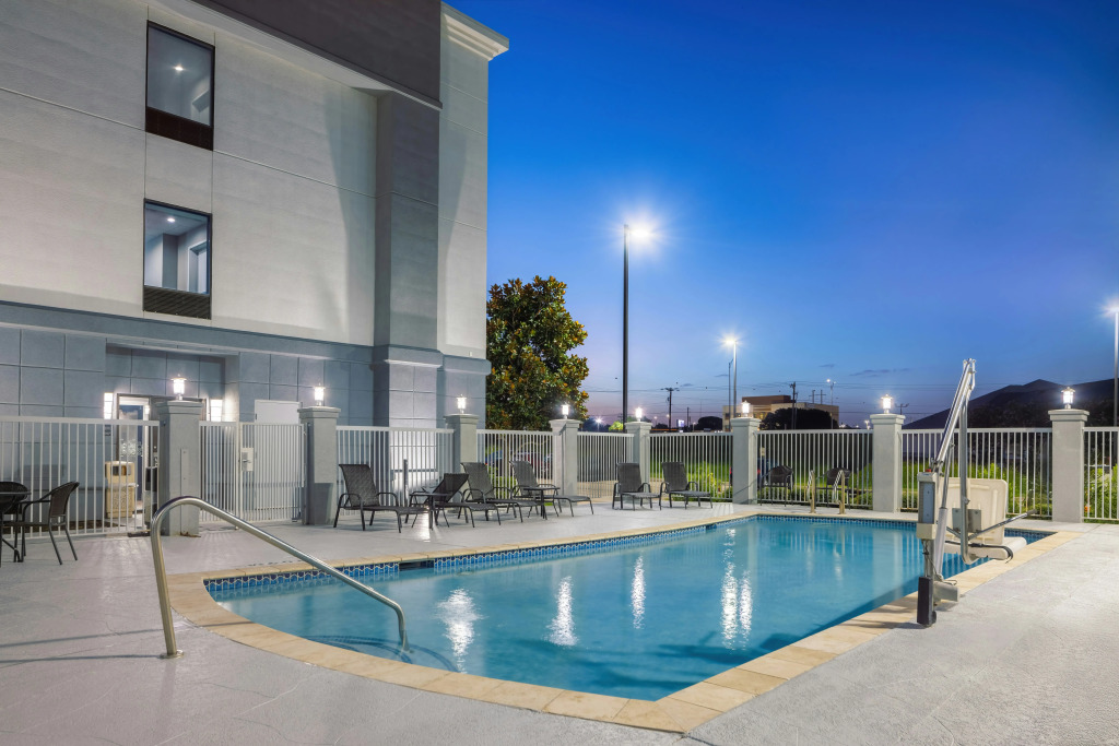 Hampton Inn & Suites Brenham