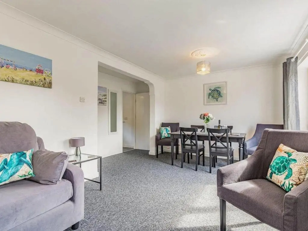 Lovely Apartment 2 King & 2 Single Beds