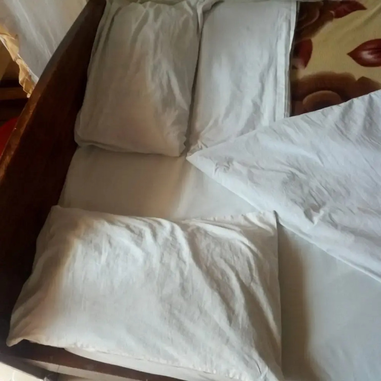 Kibiro Lodge