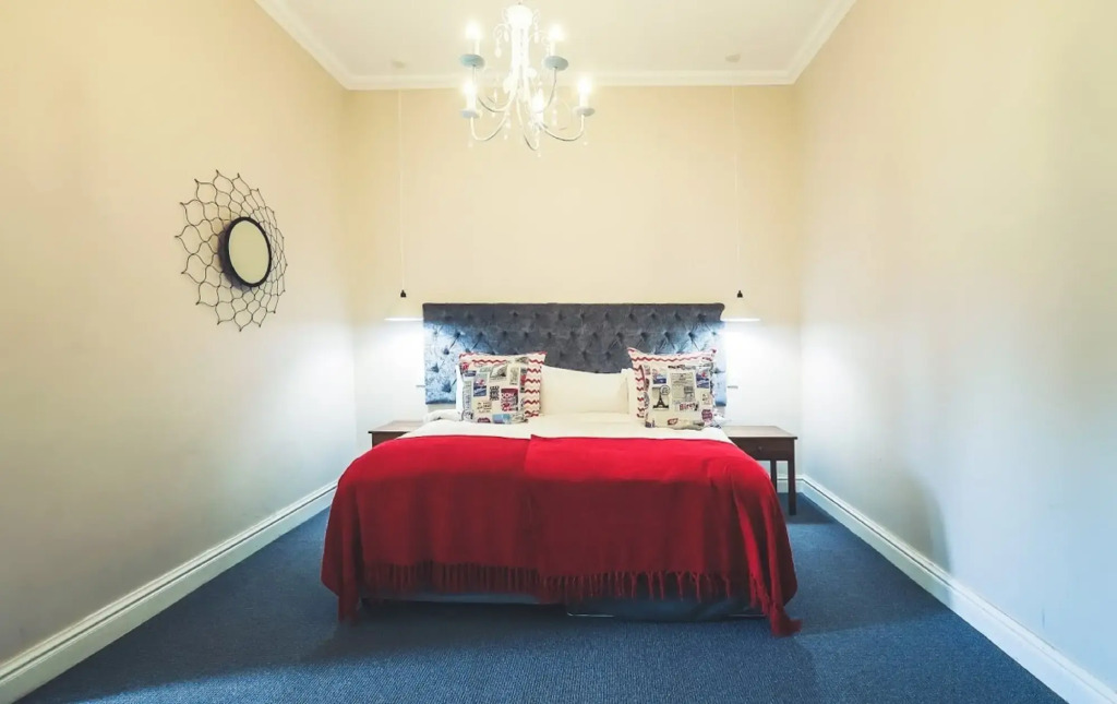 The Nottingham Road Hotel