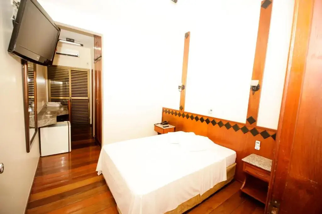 Galatas Central Hotel