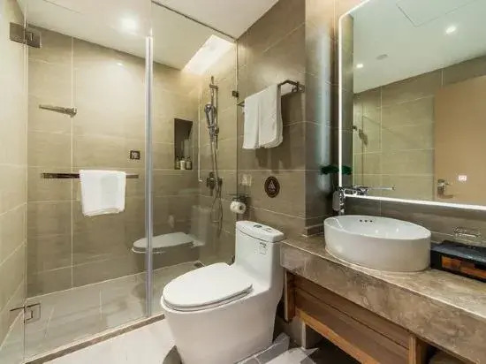 Homeinn Plus Hotel (Xinchang Great Buddha Temple Scenic Area Ocean City)