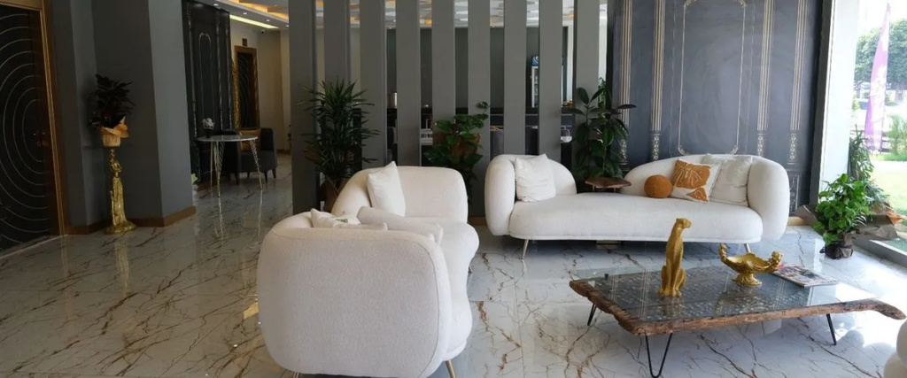 Dorel The Hotel