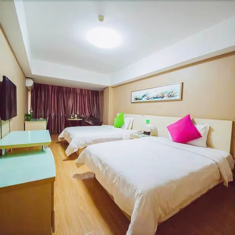 Hundred Chain Business Hotel