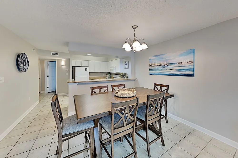 1101blue 2 Bedroom Condo