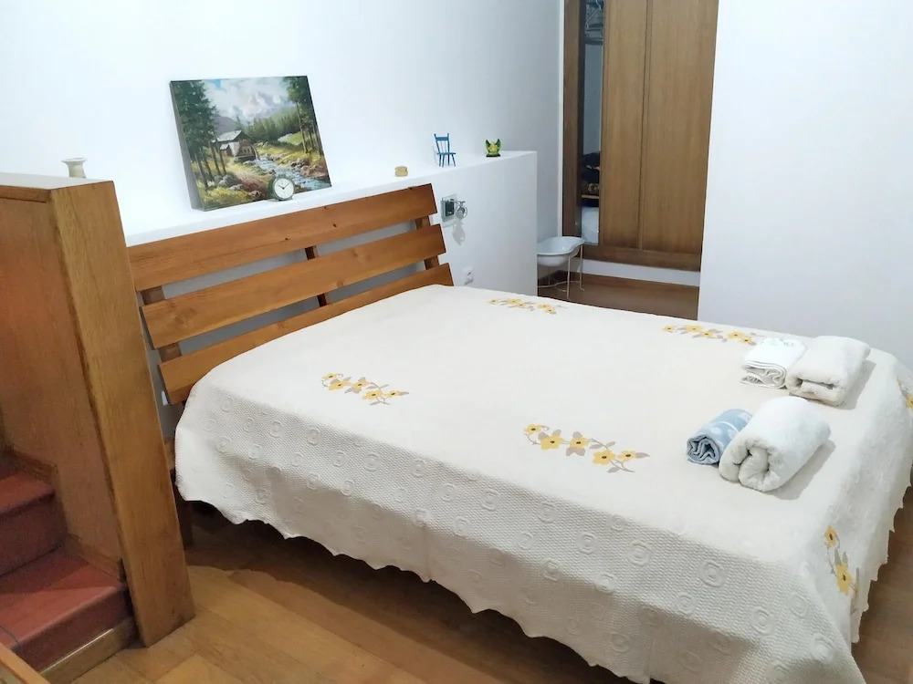 House With 2 Bedrooms in Pte. da Barca, With Wonderful Lake View and E