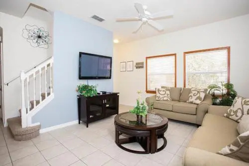 Four Bedroom w/ Pool Close to Disney 8570