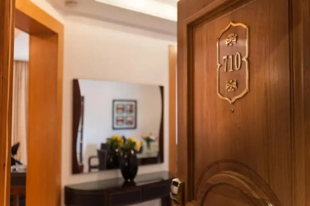 The Penthouse Suites Hotel