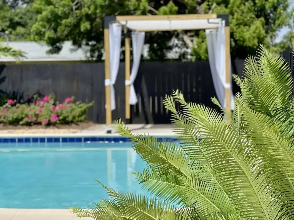Santorini House - 3 Bed 2 Bath in Wilton Manors - Walking Distance to Wilton Drive