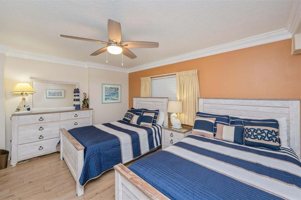 Shoreline Towers 2084 2 Bedroom Condo