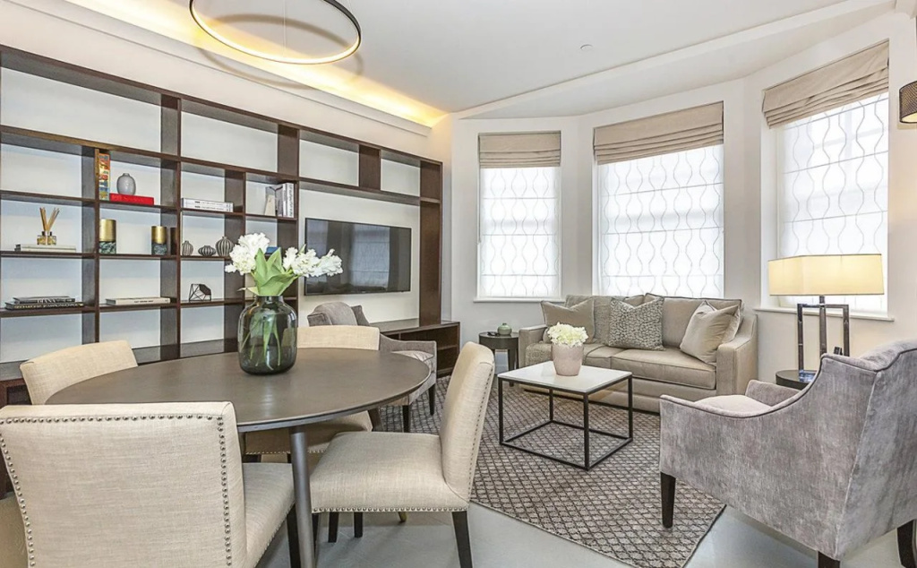 Kensington Court By Capital