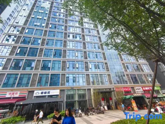 Dengfenglai Homestay (Chengdu East Railway Station)