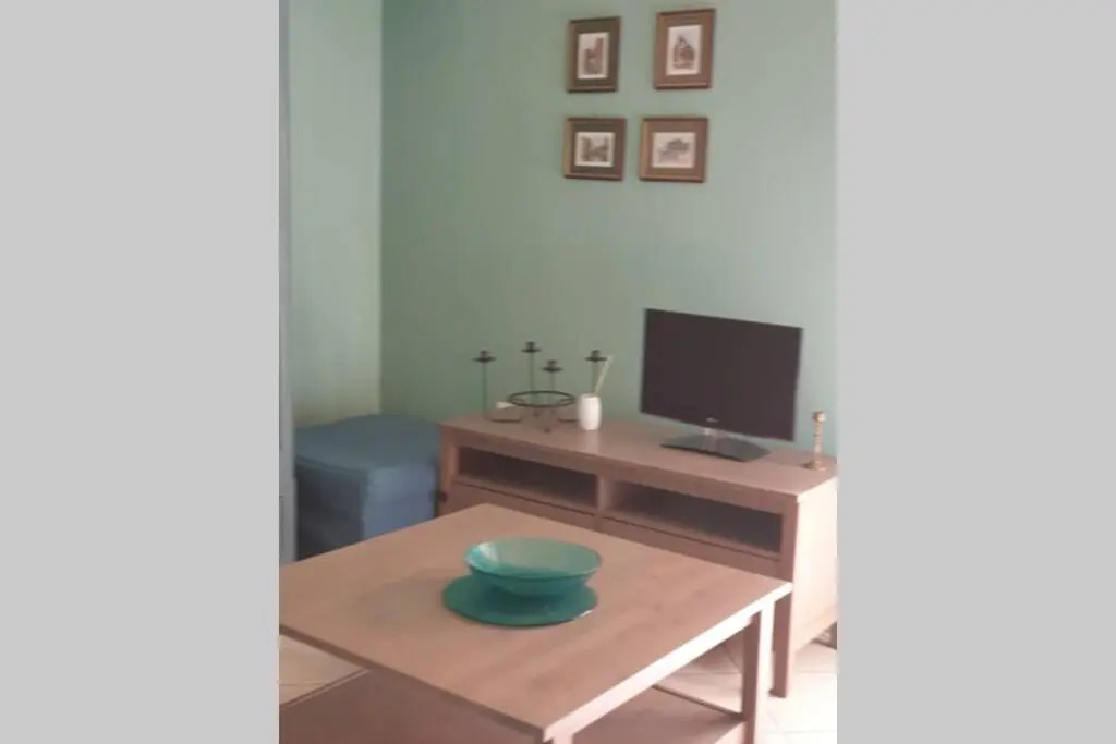 central studio very close to the port of Volos