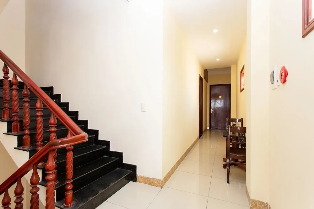 Phuong Hong Hotel