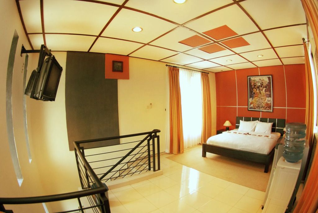 Puri Chorus Hotel