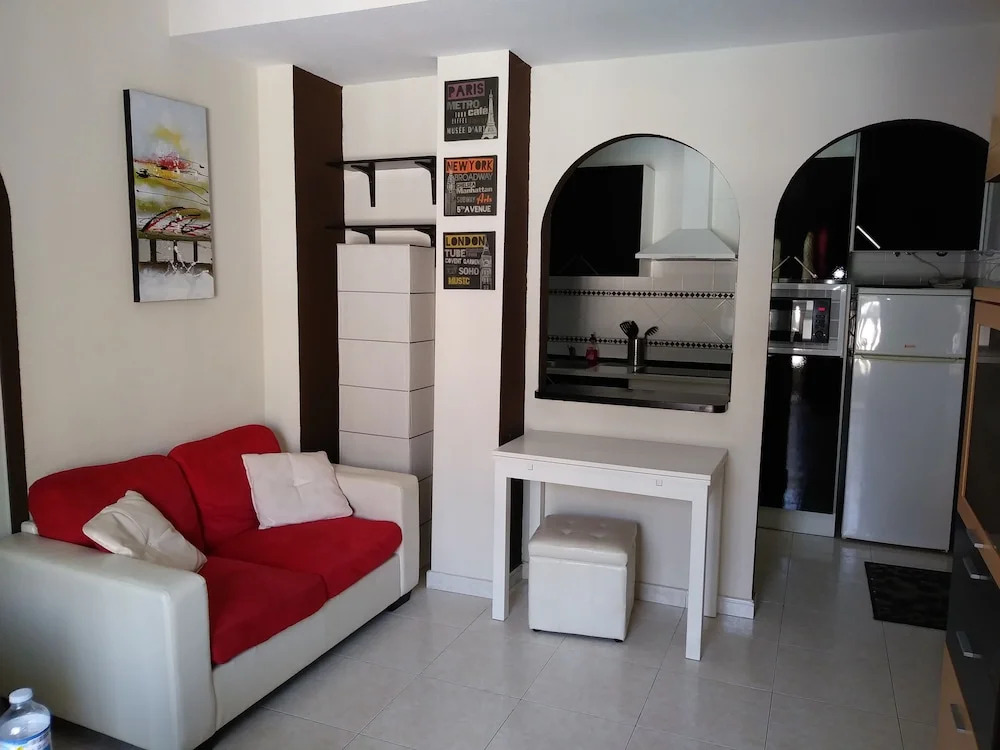 KoM Apartments 2 Bedroom Apartment