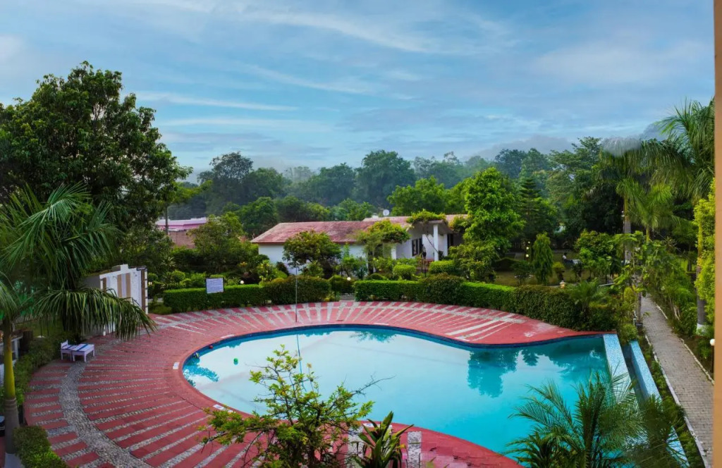 Bento Corbett Woods Resort
