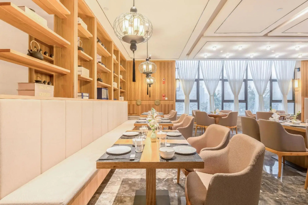 Rezen Jingyuan Hotel (Chengdu Panda Base)