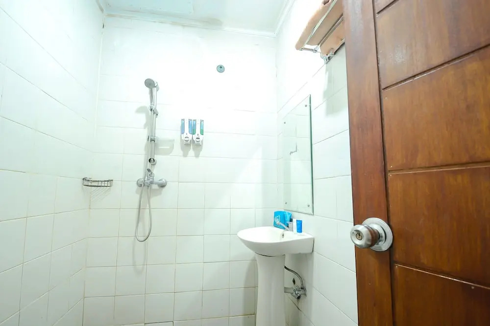 Airy Sukapura DR Wahidin 52 Cirebon