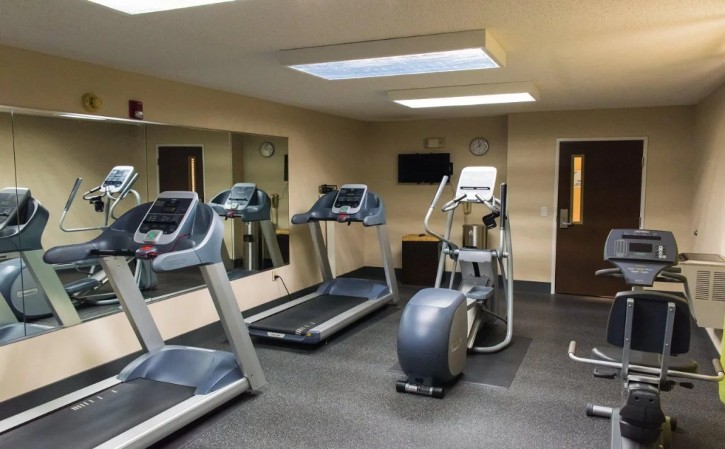 Holiday Inn Express Hotel & Suites Kinston by IHG