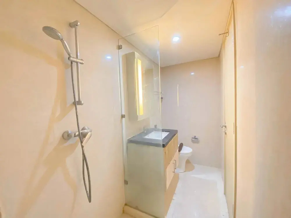 Good Homey Studio Apartment at Warhol (W/R) Residences