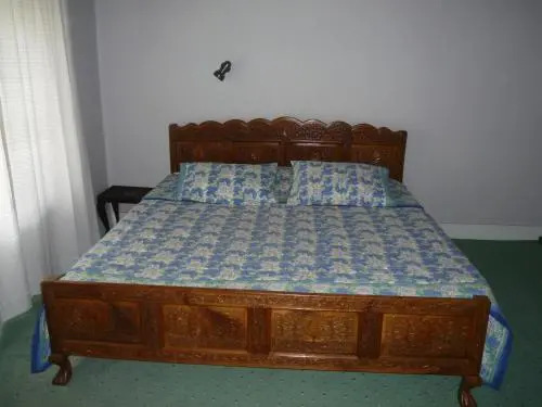 Snow Leopard Lodge