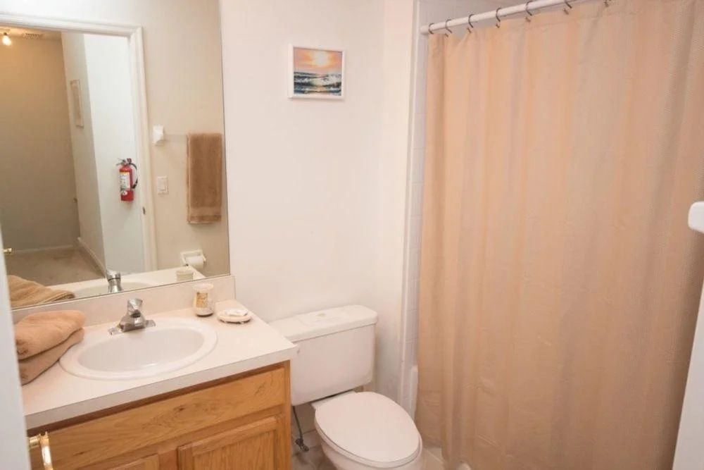ACO PREMIUM – 7 bd with pool and Game Room (1500)