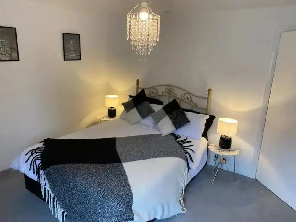 2 Bed-sleeps 4-sea View-pet Friendly-parking