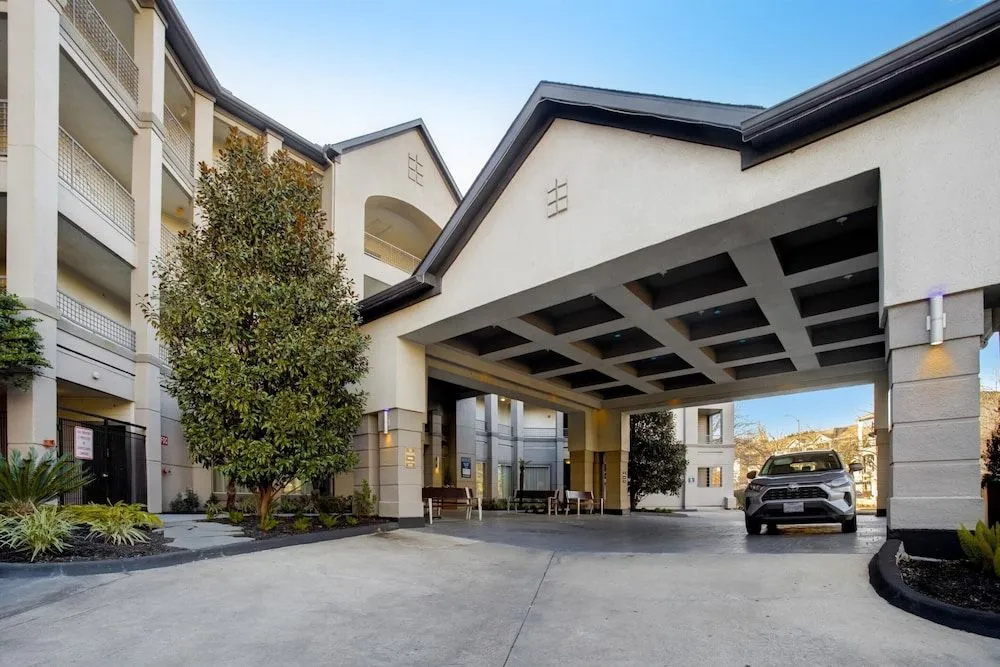 Apartments near Houston Medical Center & Rice University by Frontdesk