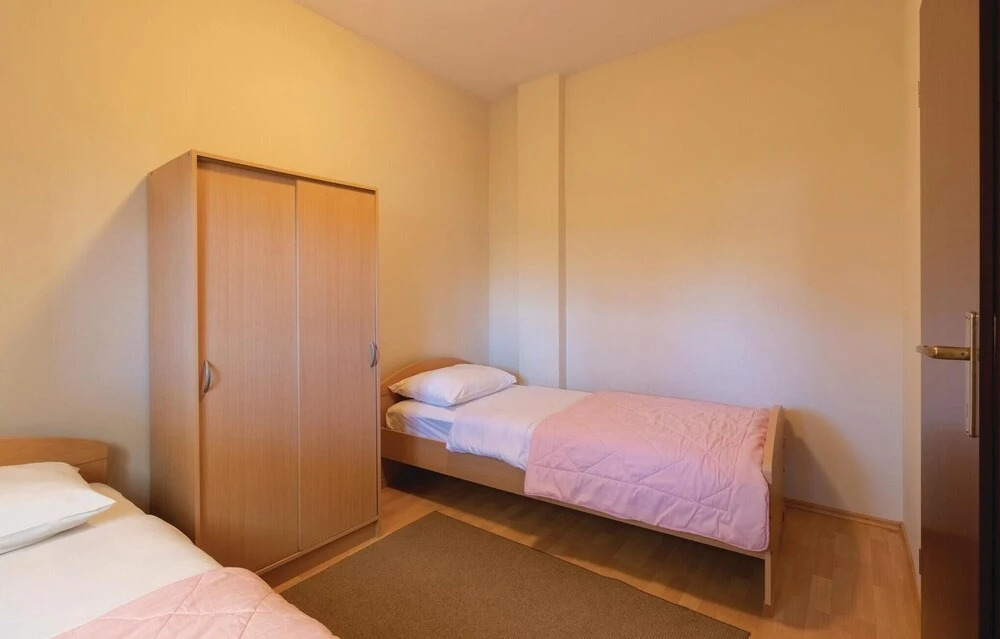 Stunning Home in Zadar With Wifi and 2 Bedrooms