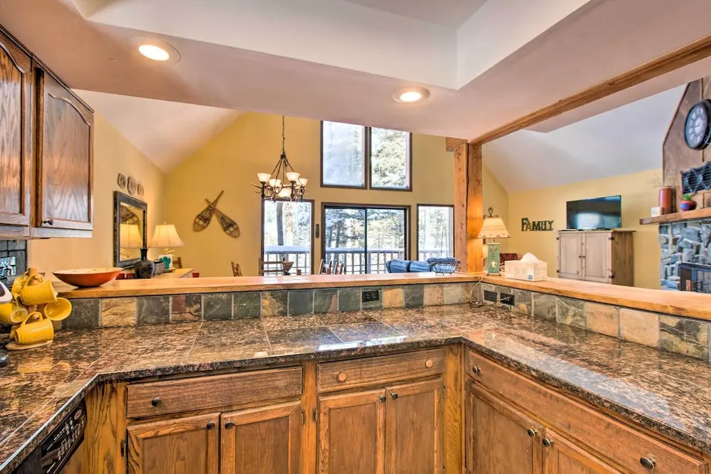 Serene Angel Fire Cabin w/ Community Pools!