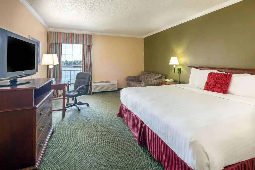 Baymont Inn and Suites Amarillo