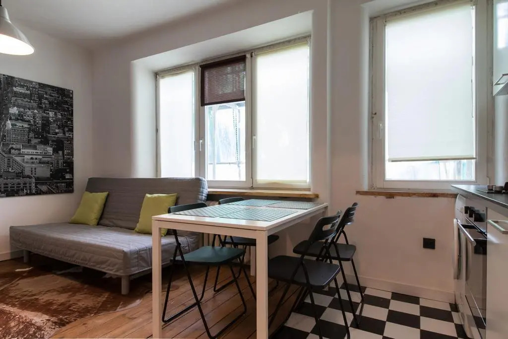 Bizzi LuxProchnika Studio