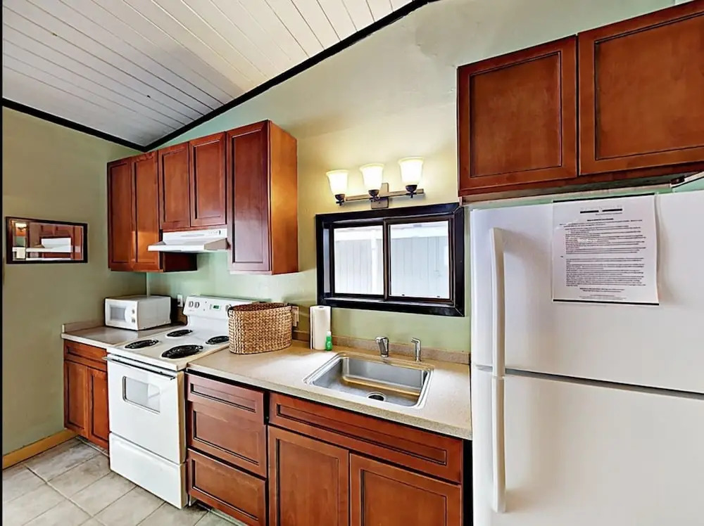 Studio with Central South Lake Tahoe Location Apts